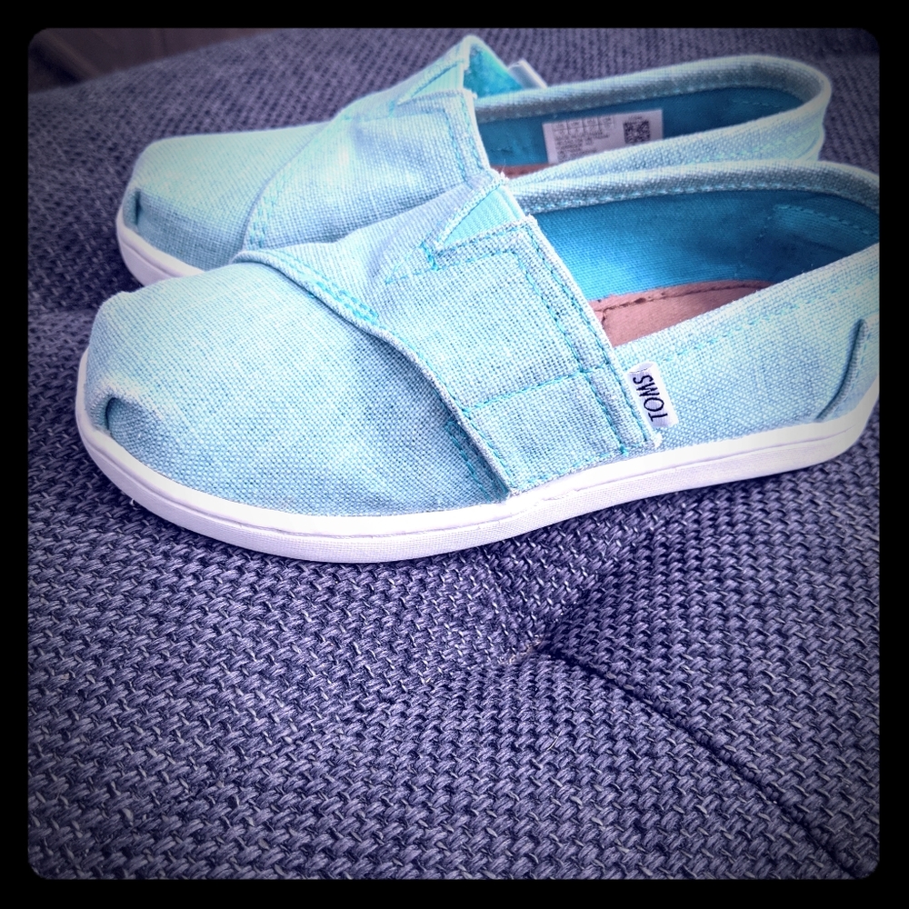 Size 10 Toms